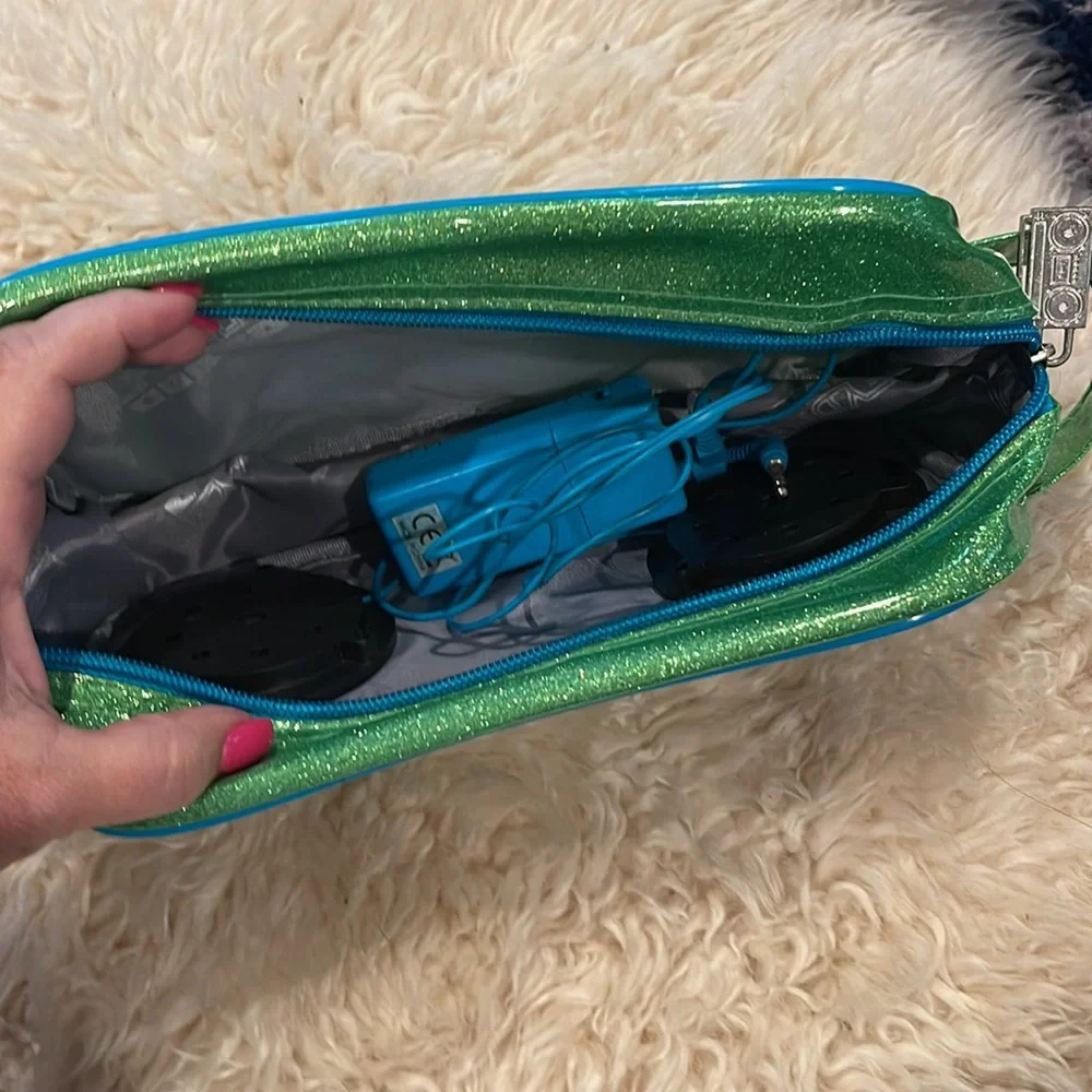 Girls Justice “move to the beat” Bag Radio Speakers